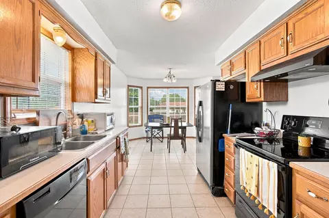 Kitchen - 701 Darin Ln, Willard, MO 65781 photo 2 of 3
