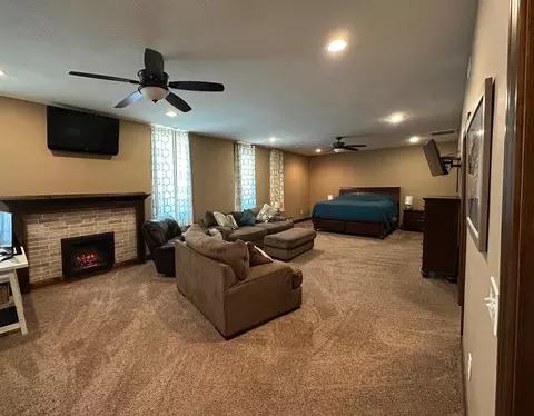 Bedroom - 201 E Church St, Ozark, MO 65721 photo 1 of 1