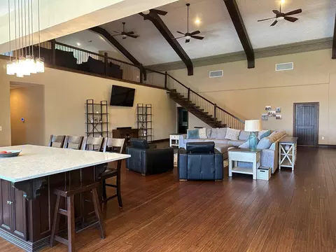 Living - 201 E Church St, Ozark, MO 65721 photo 4 of 5