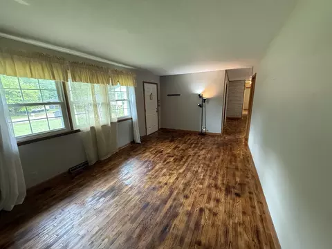 Living - 222 S Ken Ave, Springfield, MO 65802 photo 2 of 4