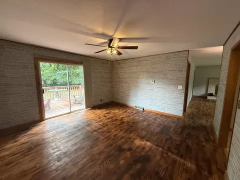 Living - 222 S Ken Ave, Springfield, MO 65802 photo 4 of 4