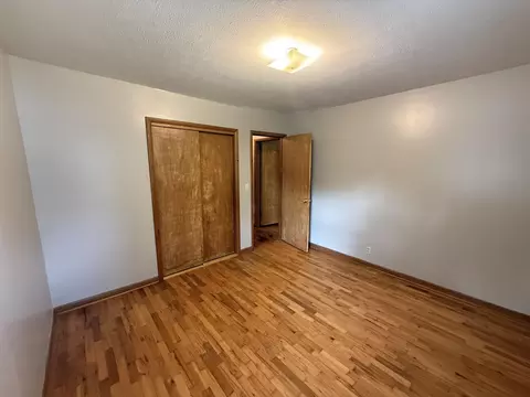 Bedroom - 222 S Ken Ave, Springfield, MO 65802 photo 4 of 6
