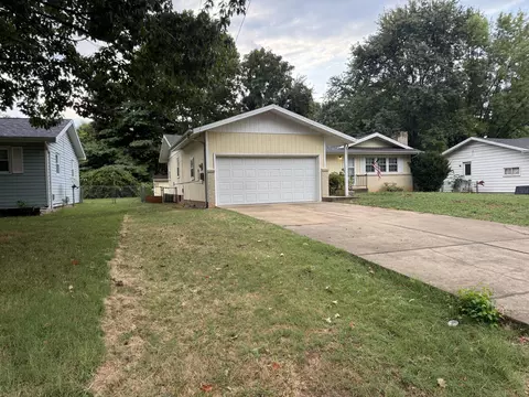 Exterior - 222 S Ken Ave, Springfield, MO 65802 photo 2 of 3