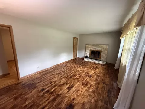 Living - 222 S Ken Ave, Springfield, MO 65802 photo 1 of 4