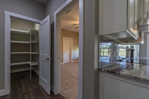 Entry Way - 121 Southern Fields Cir, Clever, MO 65631 photo 6 of 9