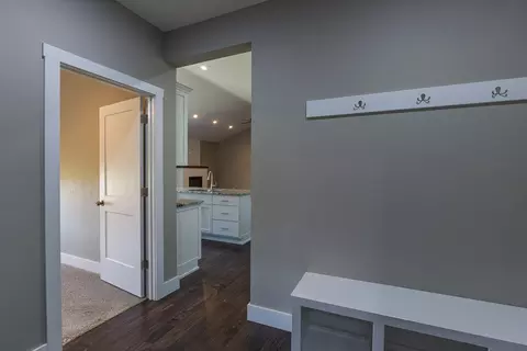 Entry Way - 121 Southern Fields Cir, Clever, MO 65631 photo 9 of 9
