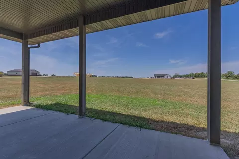 Exterior - 121 Southern Fields Cir, Clever, MO 65631 photo 7 of 11
