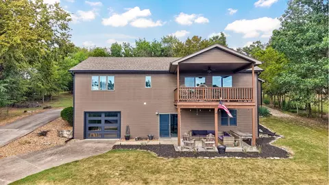 313 Lakefront Cir, Kimberling City, MO 65686