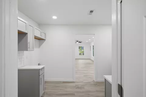 Entry Way - 2547 N East Ave, Springfield, MO 65803 photo 4 of 5