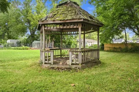 Exterior - 2547 N East Ave, Springfield, MO 65803 photo 7 of 8