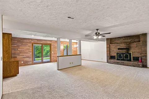 Living - 457 Nightcap Dr, Billings, MO 65610 photo 6 of 8