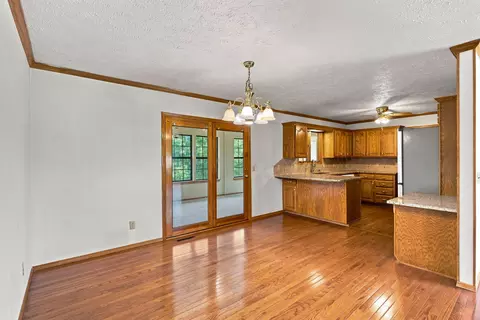 Dining - 457 Nightcap Dr, Billings, MO 65610 photo 2 of 2