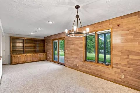 Living - 457 Nightcap Dr, Billings, MO 65610 photo 7 of 8