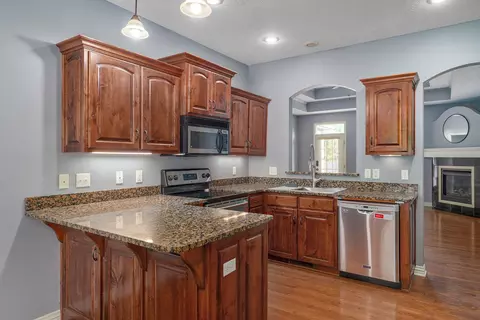 Kitchen - 3192 W Melbourne St, Springfield, MO 65810 photo 1 of 2
