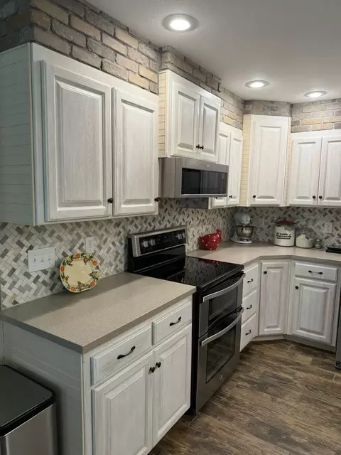 Kitchen - 1003 N 23rd Ave, Ozark, MO 65721 photo 3 of 18