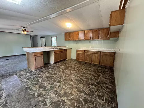 Kitchen - 37 Clear Brook Ln, Tunas, MO 65764 photo 2 of 3