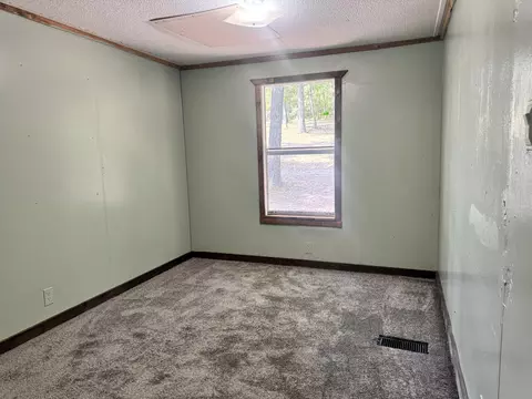 Bedroom - 37 Clear Brook Ln, Tunas, MO 65764 photo 5 of 6
