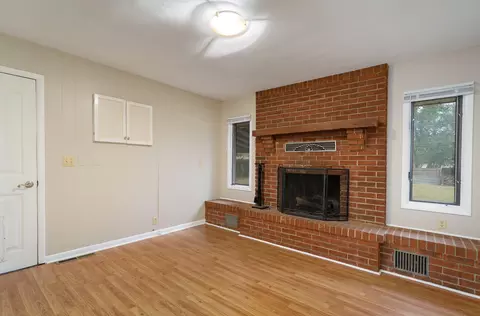 Living - 677 W Westview St, Springfield, MO 65807 photo 5 of 6