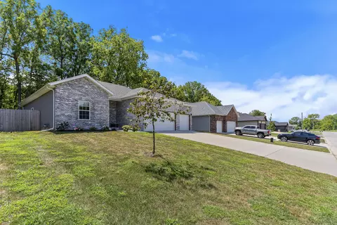 Exterior - 434 E Logan St, Willard, MO 65781 photo 9 of 10