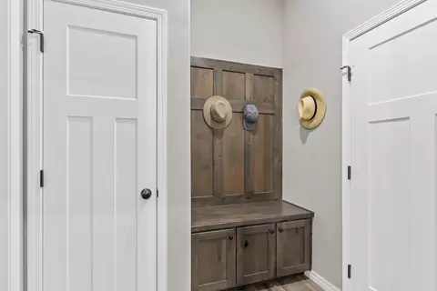 Entry Way - 434 E Logan St, Willard, MO 65781 photo 3 of 3