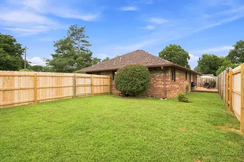 Exterior - 1240 S Arcadia Ave, Springfield, MO 65804 photo 4 of 7