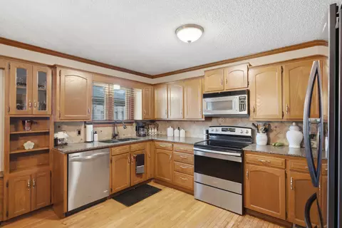 Kitchen - 1240 S Arcadia Ave, Springfield, MO 65804 photo 2 of 2