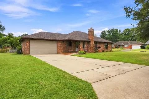 Exterior - 1240 S Arcadia Ave, Springfield, MO 65804 photo 2 of 7