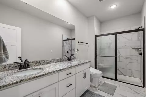 Bath - 1106 S Strait Ave, Ozark, MO 65721 photo 1 of 3