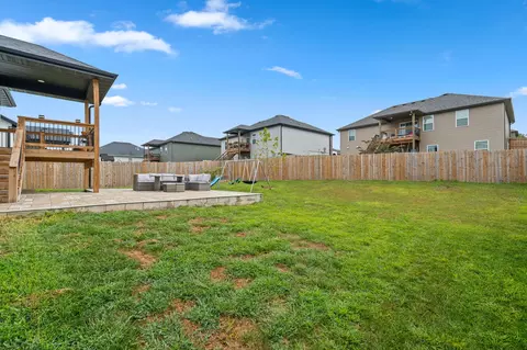 Exterior - 1106 S Strait Ave, Ozark, MO 65721 photo 4 of 7