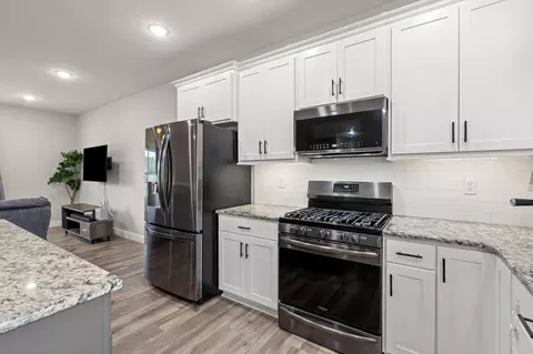 Kitchen - 1106 S Strait Ave, Ozark, MO 65721 photo 3 of 3