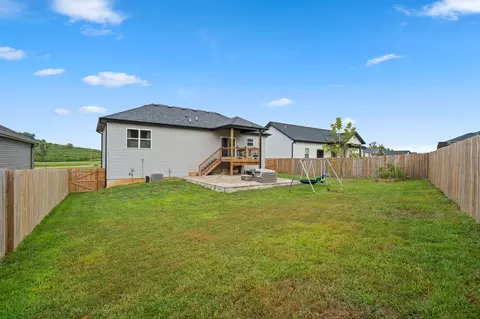 Exterior - 1106 S Strait Ave, Ozark, MO 65721 photo 5 of 7
