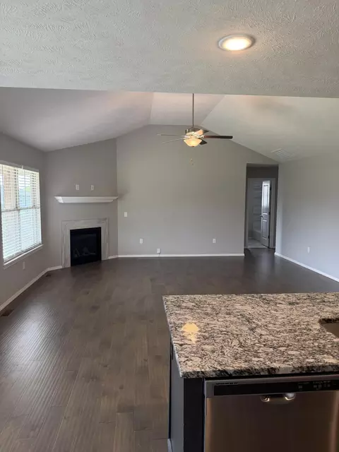 Living - 730 E Penzance Cir, Nixa, MO 65714 photo 6 of 6