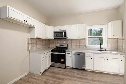 Kitchen - 1217 N Forest Ave, Springfield, MO 65802 photo 1 of 3