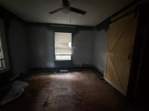 Bedroom - 2233 N Jefferson Ave, Springfield, MO 65803 photo 1 of 3