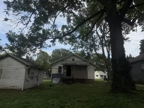 Exterior - 2233 N Jefferson Ave, Springfield, MO 65803 photo 8 of 9