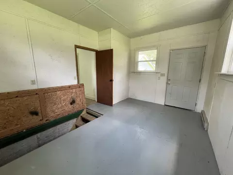 Other - 726 Mcnatt Ave, Aurora, MO 65605 photo 7 of 10