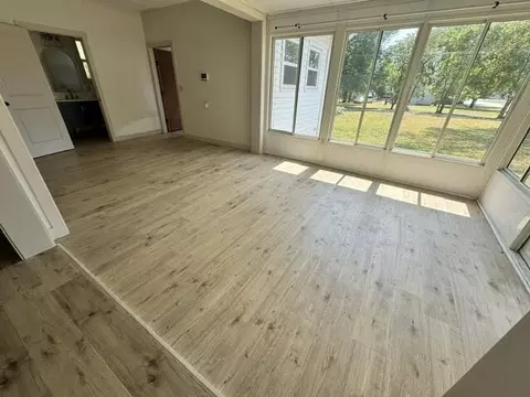 Living - 726 Mcnatt Ave, Aurora, MO 65605 photo 3 of 3