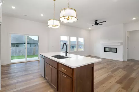 Living - 3041 E Heritage St, Republic, MO 65738 photo 4 of 4