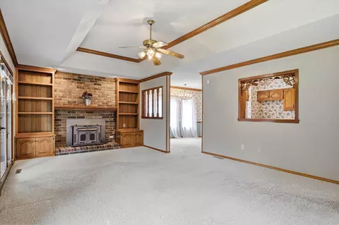 Living - 2007 S Lancaster Ave, Springfield, MO 65807 photo 4 of 7