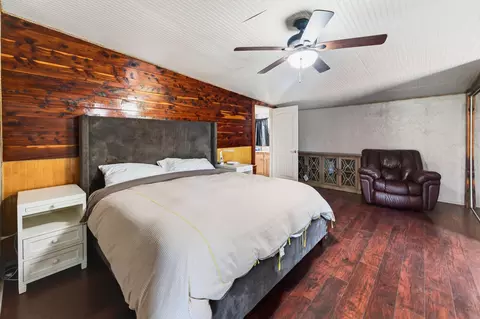 Bedroom - 4733 E Farm Road 66, Springfield, MO 65803 photo 1 of 4