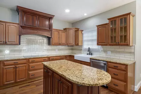 5806 S Brightwater Trl, Springfield, MO 65810 photo 8