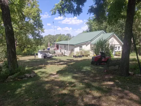 Exterior - 779 State Route Cc, Dora, MO 65637 photo 2 of 6