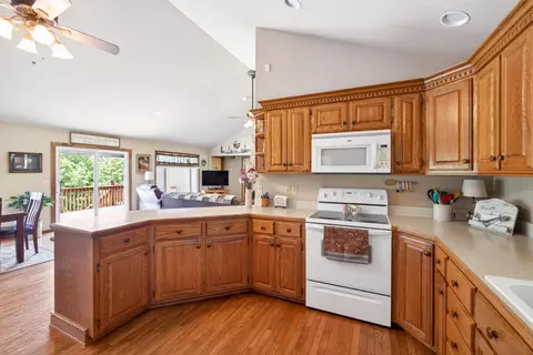 Kitchen - 1424 Chadwick Rd, Chadwick, MO 65629 photo 3 of 4