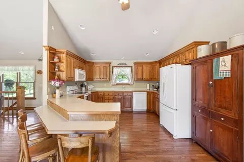 Kitchen - 1424 Chadwick Rd, Chadwick, MO 65629 photo 1 of 4