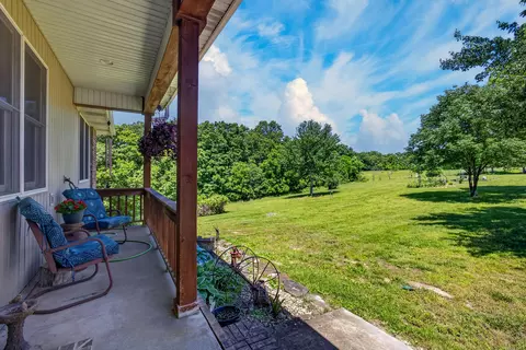 Exterior - 1424 Chadwick Rd, Chadwick, MO 65629 photo 5 of 13