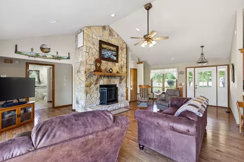 Living - 1424 Chadwick Rd, Chadwick, MO 65629 photo 2 of 6