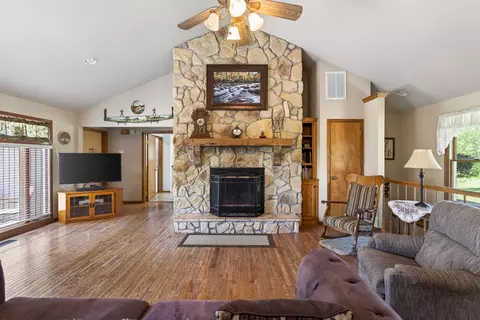 Living - 1424 Chadwick Rd, Chadwick, MO 65629 photo 3 of 6