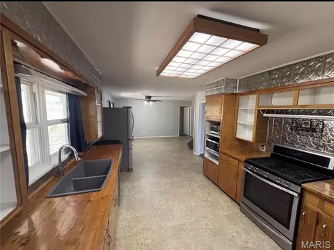 Kitchen - 1020 Walnut St, Cabool, MO 65689 photo 1 of 2