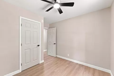 Bedroom - 516 E Springfield St, Aurora, MO 65605 photo 2 of 8