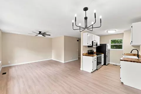 Living - 516 E Springfield St, Aurora, MO 65605 photo 7 of 7